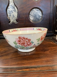 A pair of Chinese famille rose floral bowls, Yongzheng/Qianlong